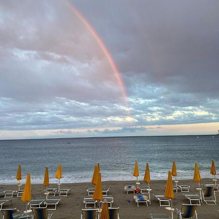 Casaamare Apartment Savona Bagian luar foto